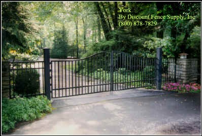 Aluminum fence gates