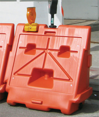 WC-02 traffic safety water fillable barricade